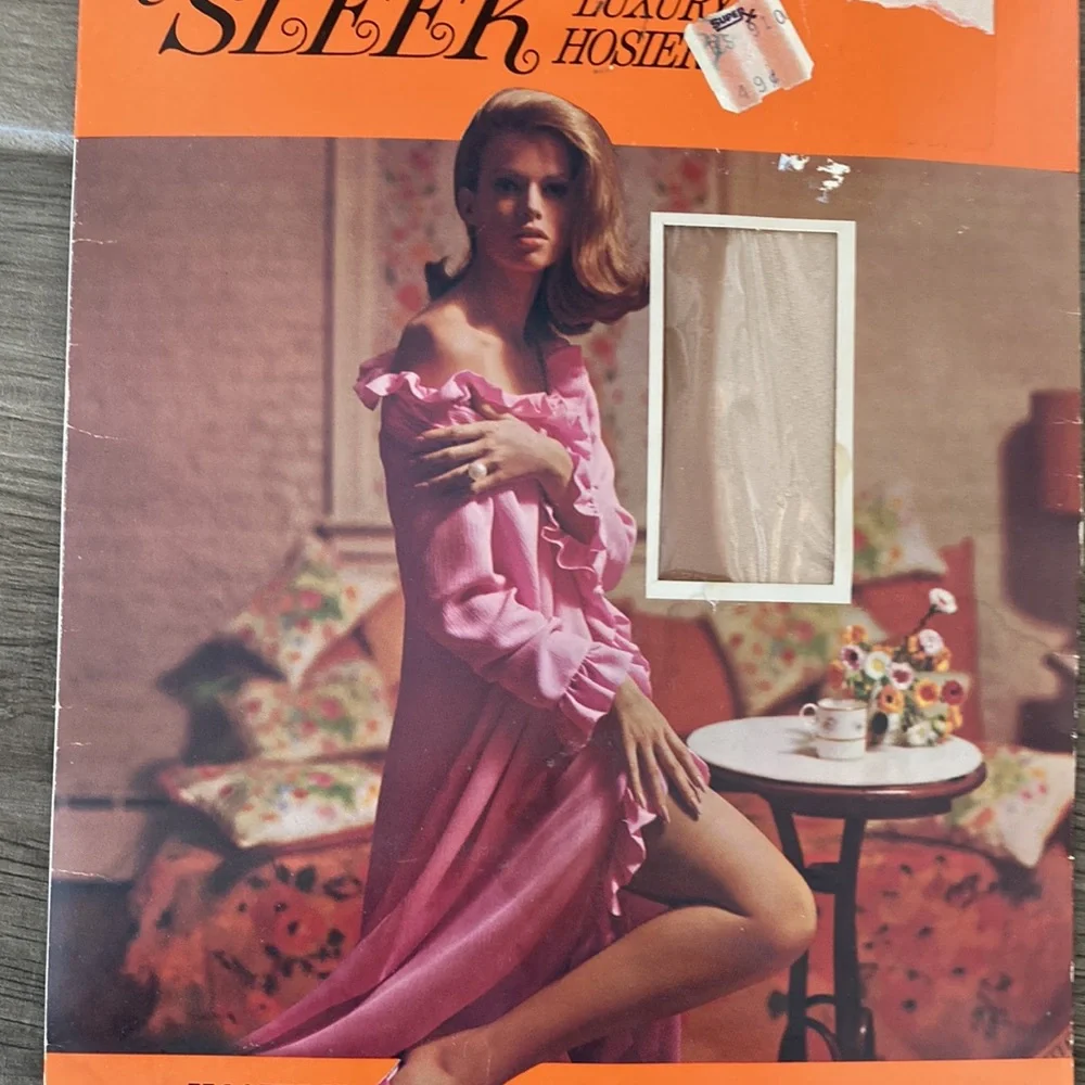 NWT Vintage Royal Industries Deadstock Sleek Luxury Pantyhose Nylons